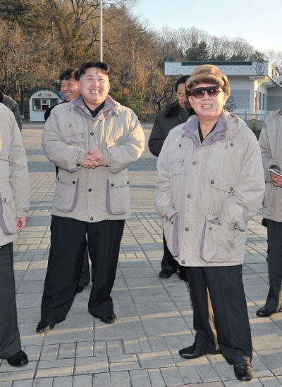Ким Чен Ир: в дни самоотверженного служения народу 